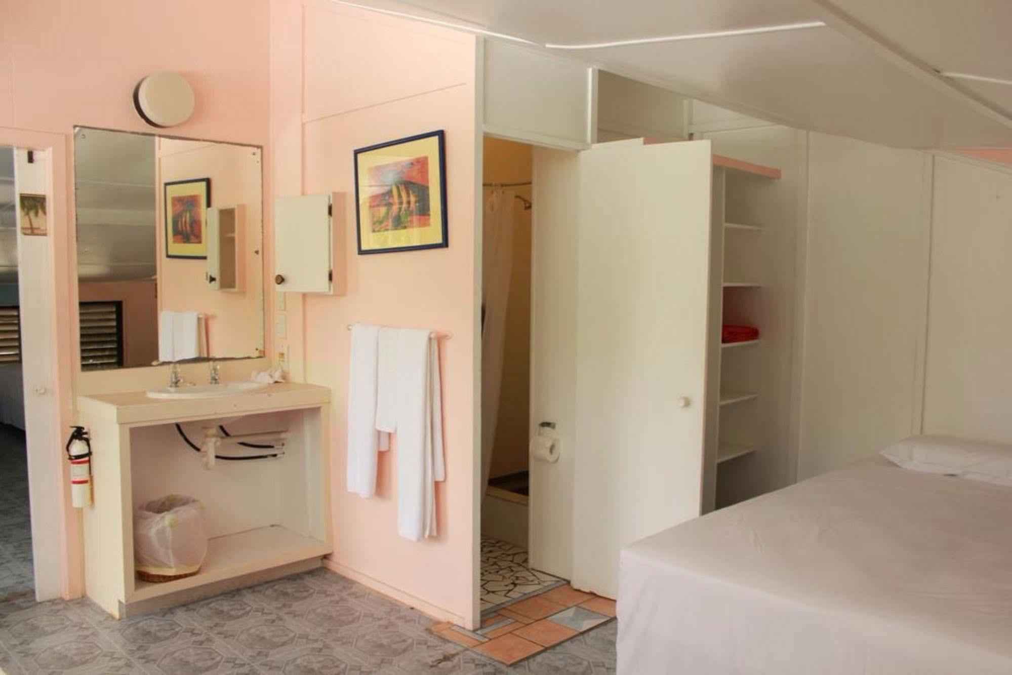 Paradise Inn อาวารัว ภายนอก รูปภาพ